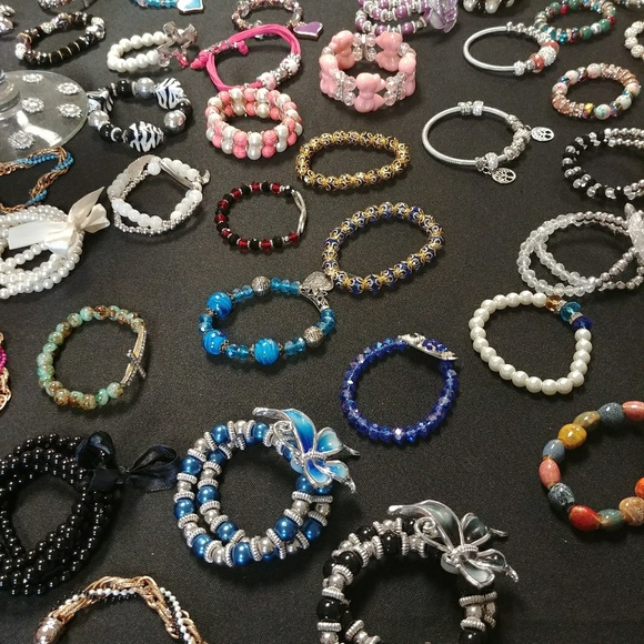 250 Piece Bracelet Bundle - Picture 4 of 8